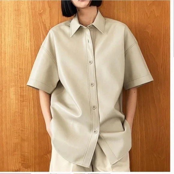 Aritzia Babaton Frances Button-Up in Sand White - Picture 3 of 12